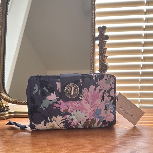 NWT Vera Bradley Ultralight RFID Turnlock Wallet - Floral Pink and Navy Blue - Picture 1 of 6